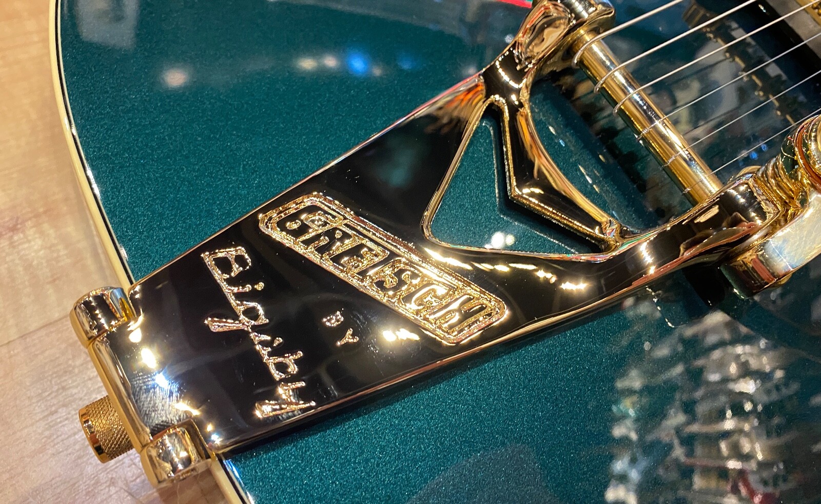 Gretsch G6196T-59 Vintage Select Edition ’59 Country Club Cadillac Green