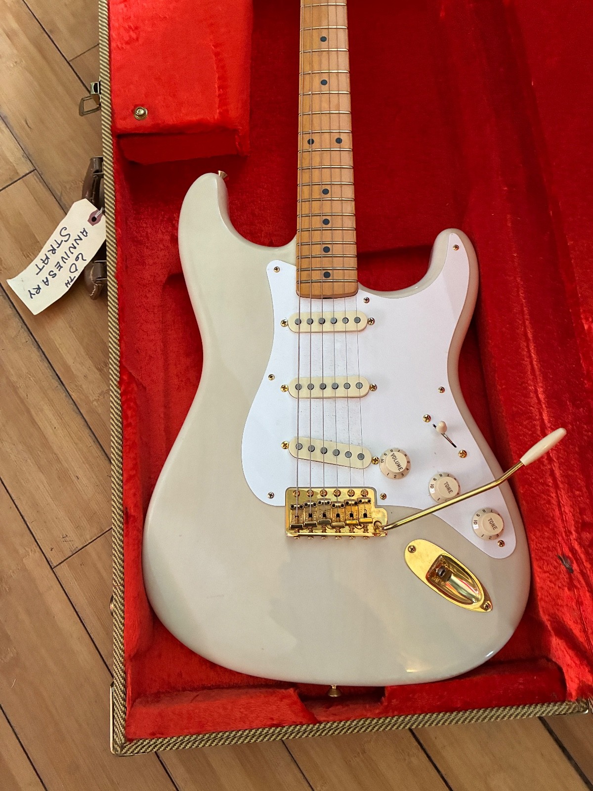 Mary Kaye Fender 60th anniversary stratocaster usa