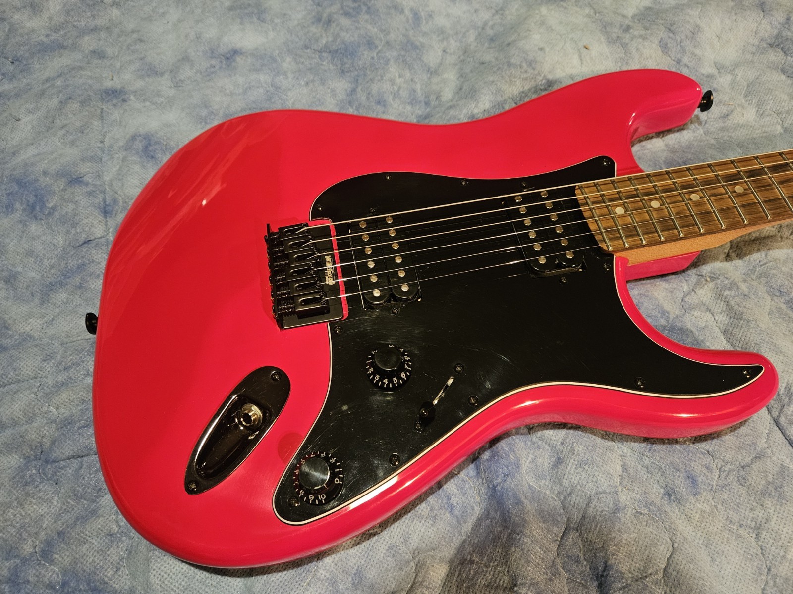 Squier Contemporary Strat Sonic Hybrid Partscaster Hardtail Torino Red MODS