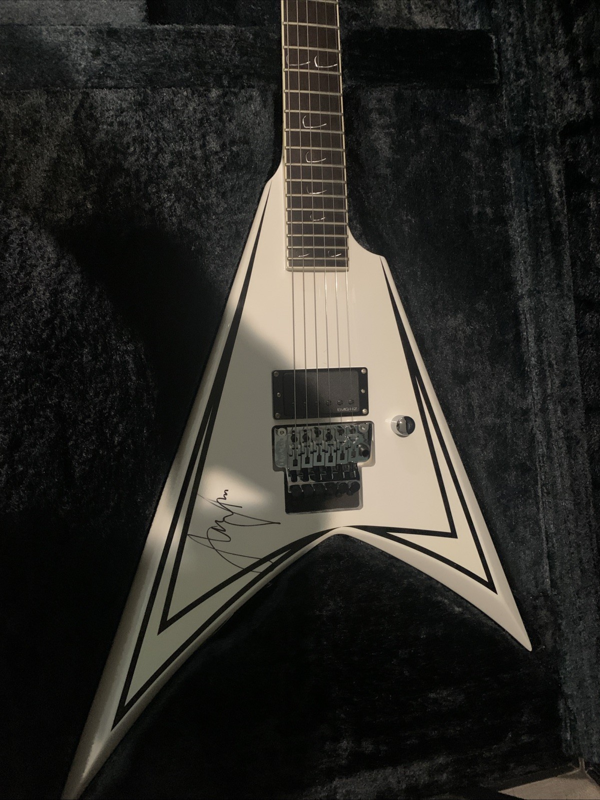 ESP LTD Alexi-600 WHITE electric guitar signed W/Hardcase NO COA