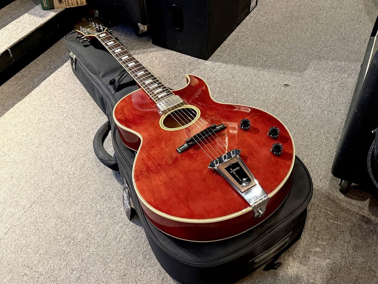 Gibson Howard Roberts Custom with gig bag 1976 Electric Guitar