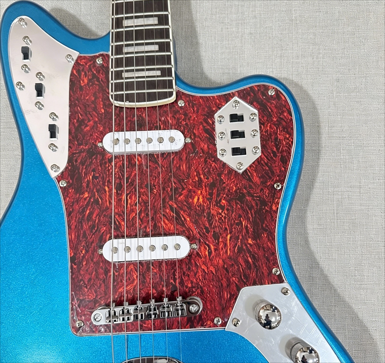 Custom Lake Placid Blue Jazz Style Single Coil Pickups 6 strings Fast Ship