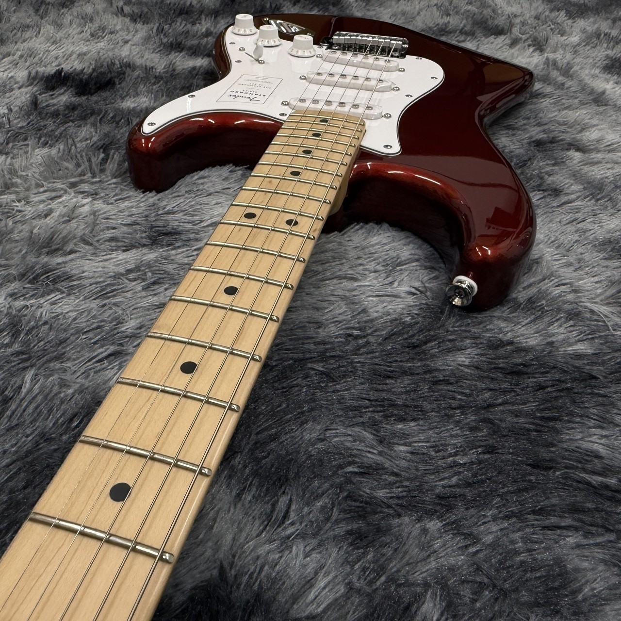 Fender Standard Stratocaster Candy Cola 3.81kg