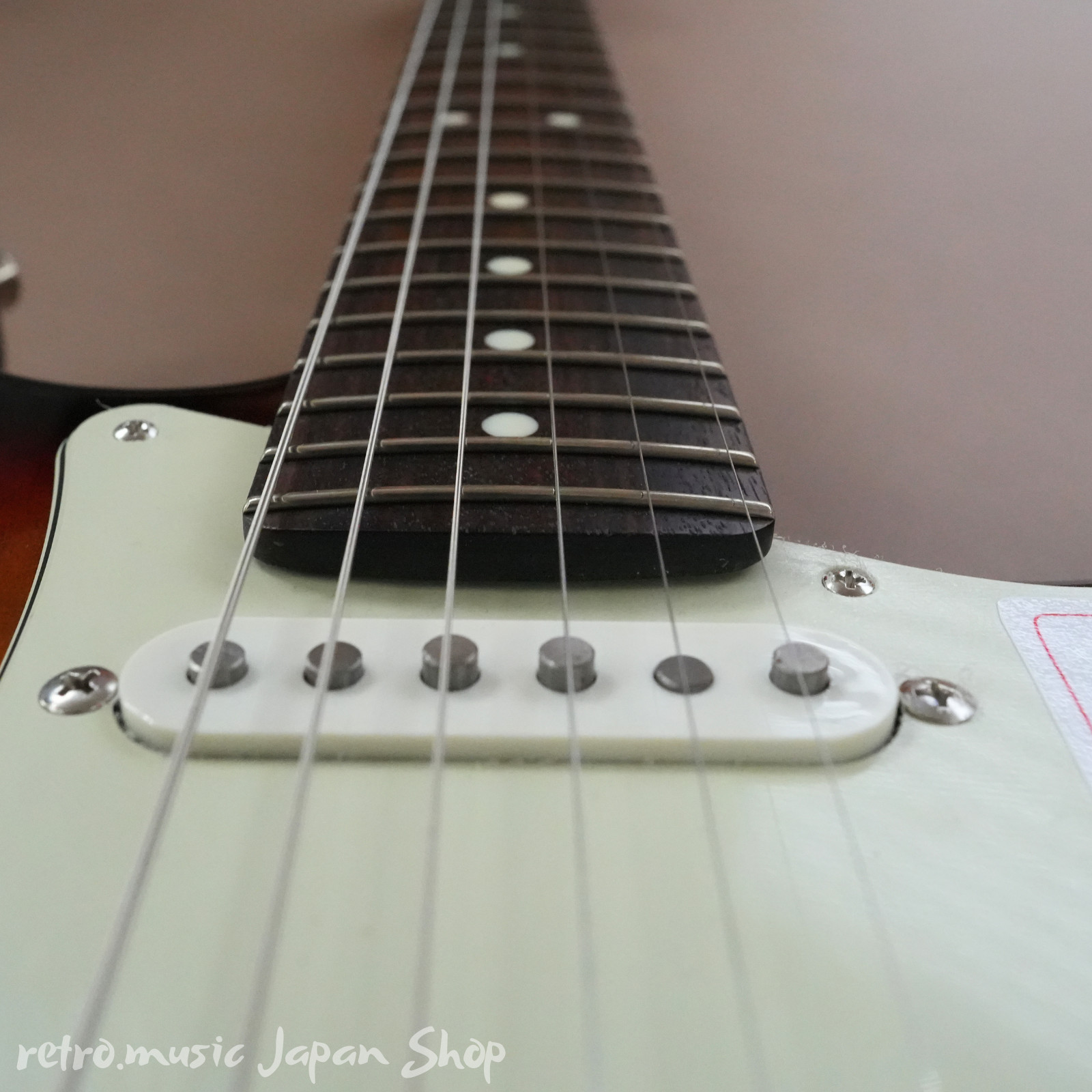 Fender Made in Japan Hybrid II Stratocaster Rosewood 3-Color Sunburst Guitar