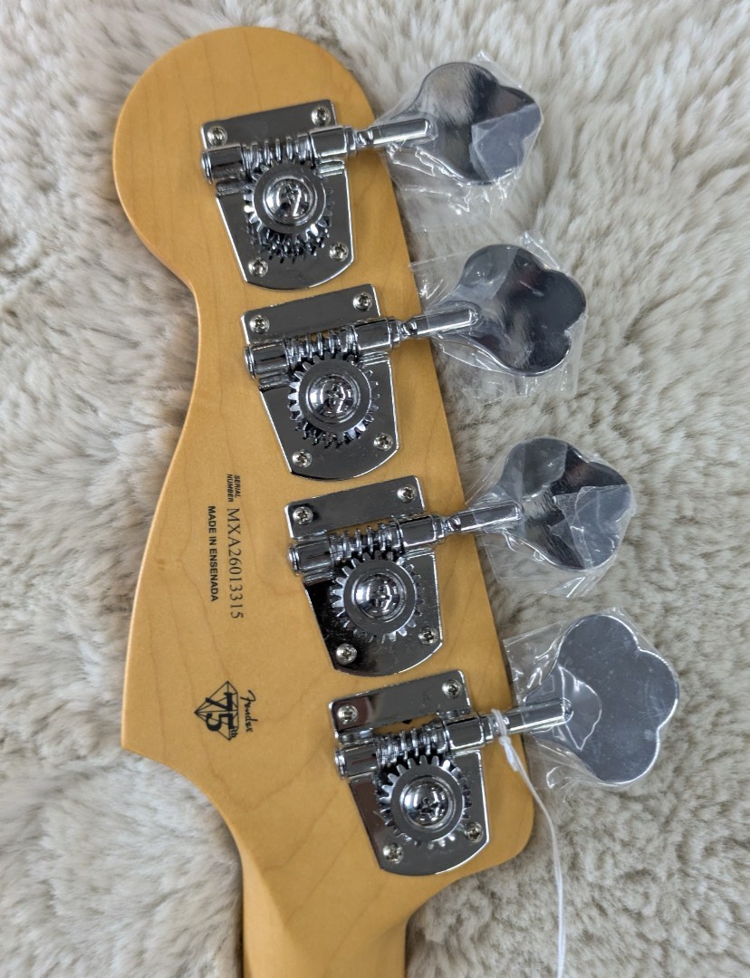 Fender 75th Anniversary Player II Precision Bass, Maple board, Candy Apple Red