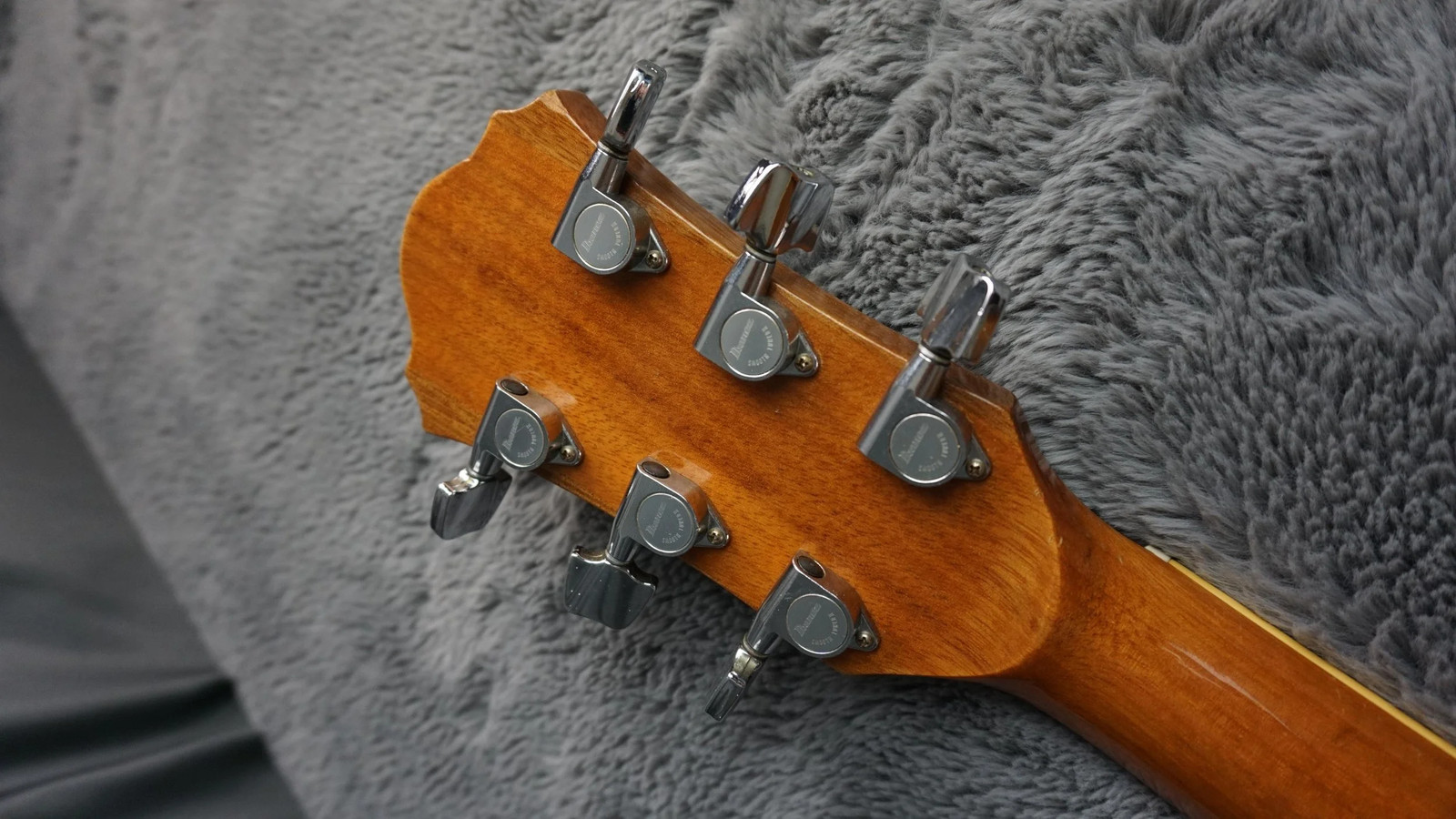 Ibanez NW-30 1983 – Natural Wood all Cedar