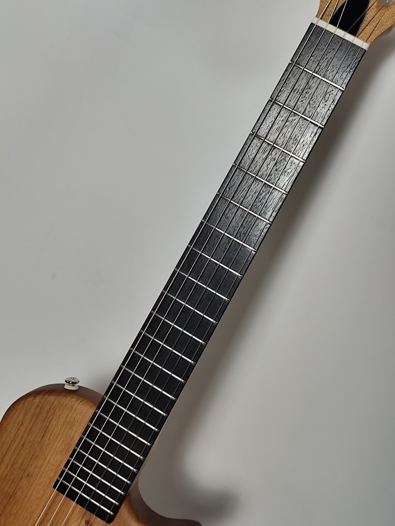 Electric classic guitar Silent nylon string built in effect 22 Frets wide Neck