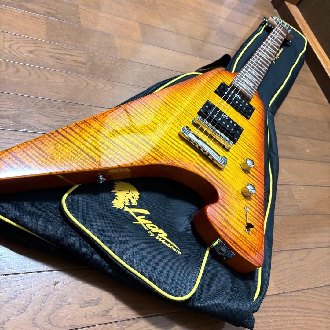 Electric Guitar Lyon by Washburn Flying V 2005 Sunburst HH Made in Korea