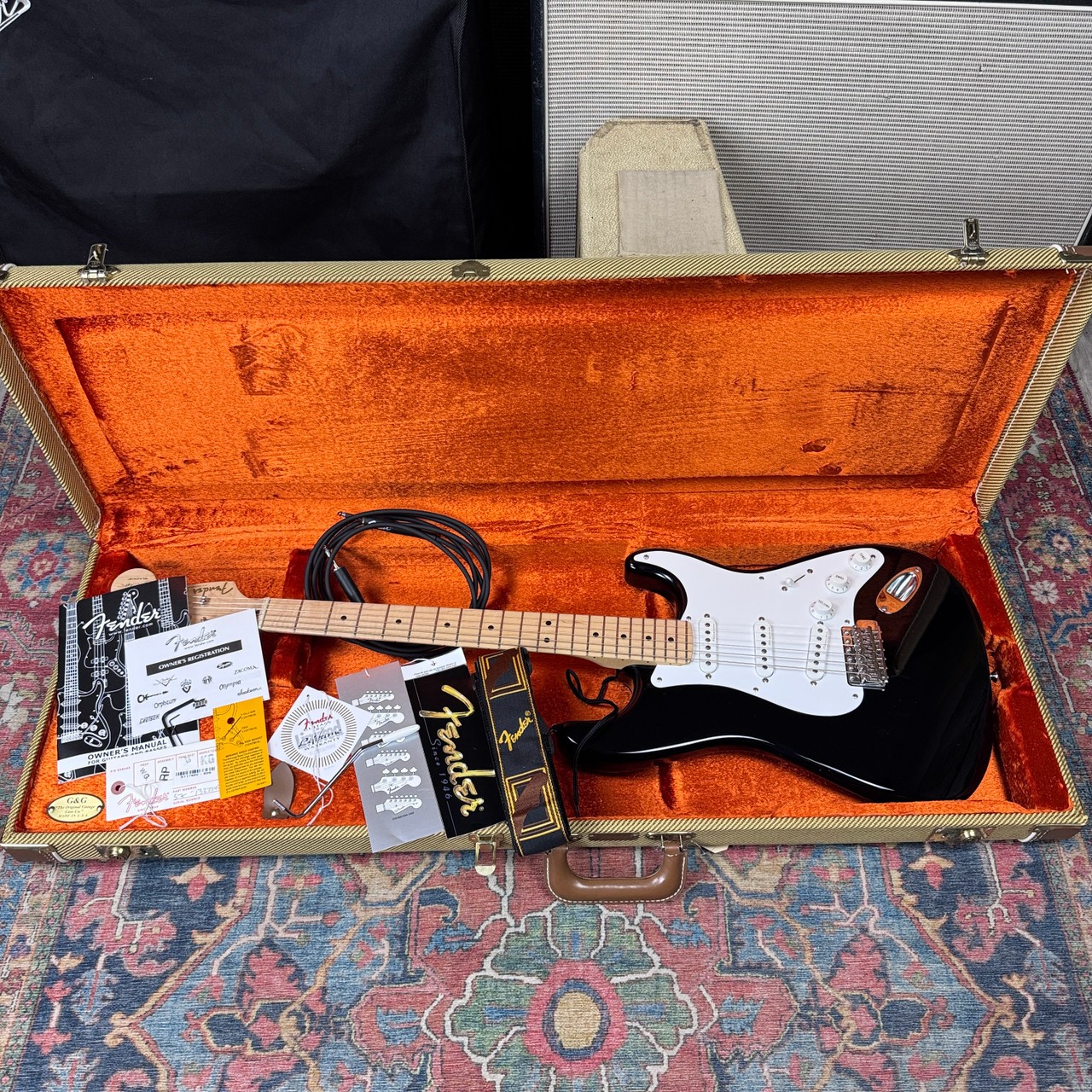 Fender Artist Series Eric Clapton “Blackie” Signature Stratocaster w/TBX and Mid