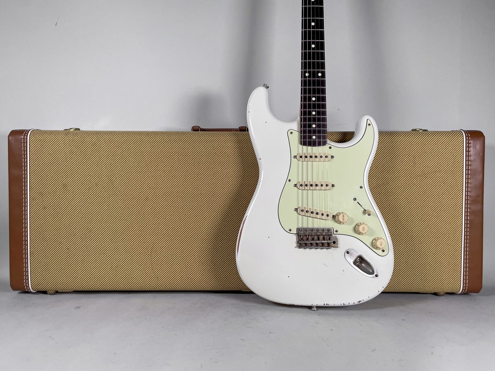 2006 K-Line S-Type #009 Stratocaster Style Olympic White Relic w/HSC