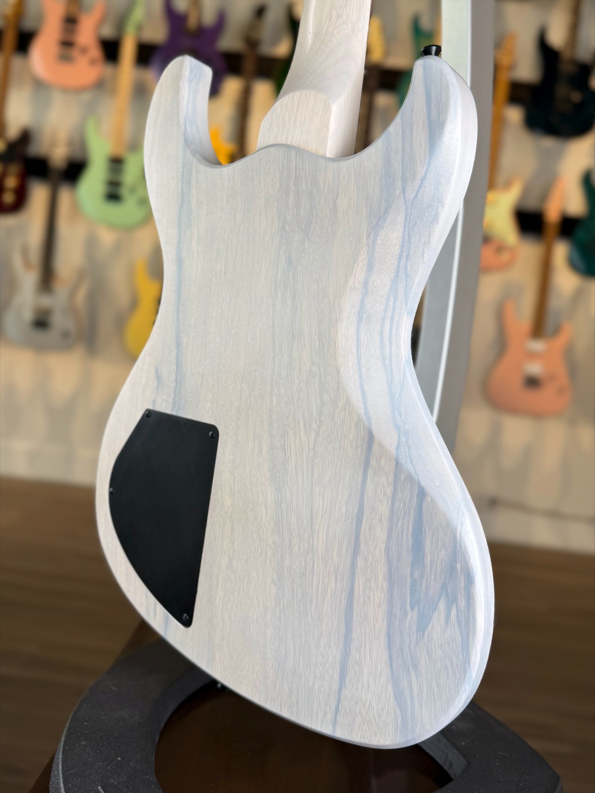 Dunable Gnarwhal 7 USA Custom Shop – Trans White