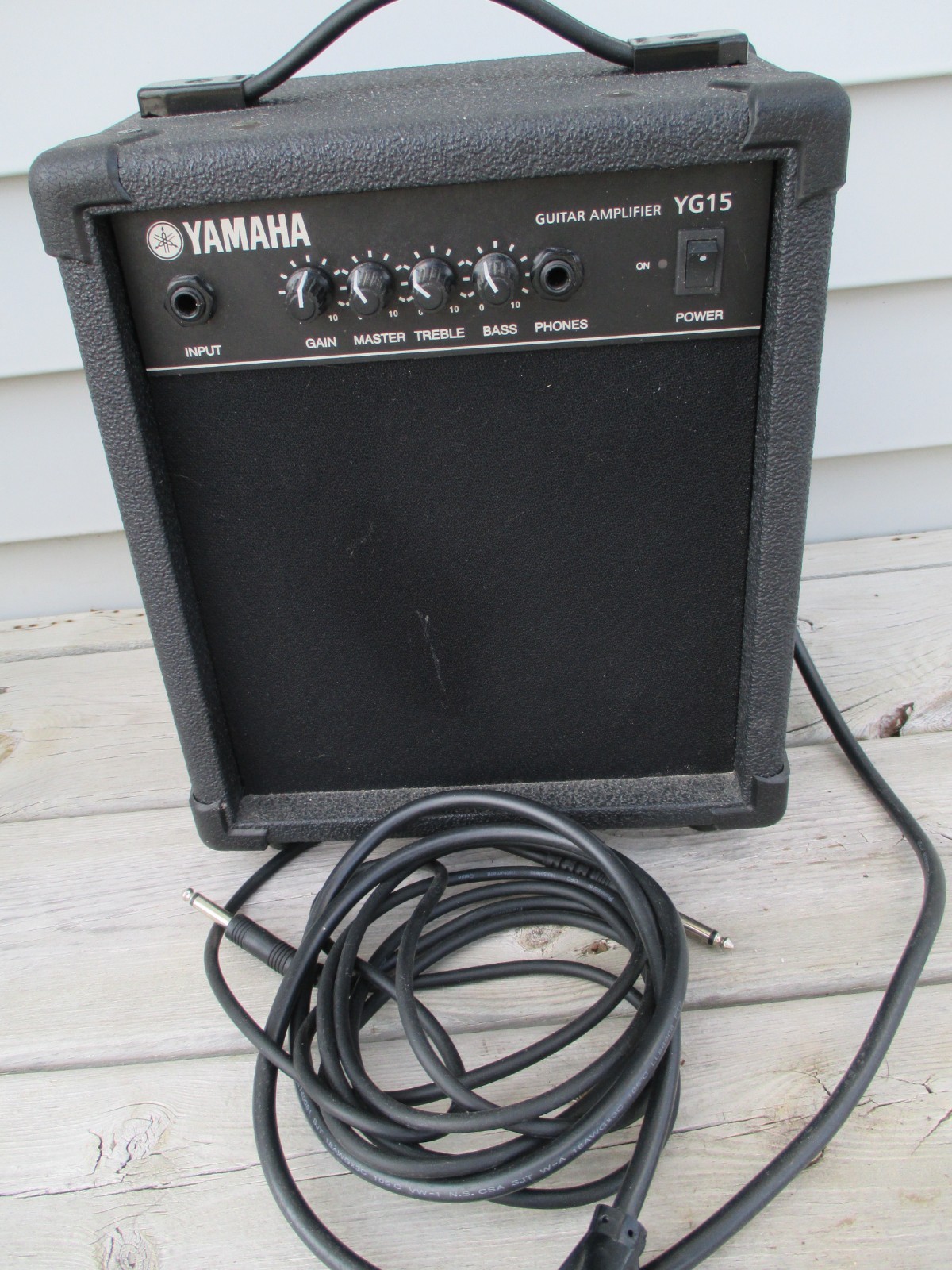Axl Electric Guitar EMG Designed 0070970145 With A Yamaha YG15 Amplifier. Works