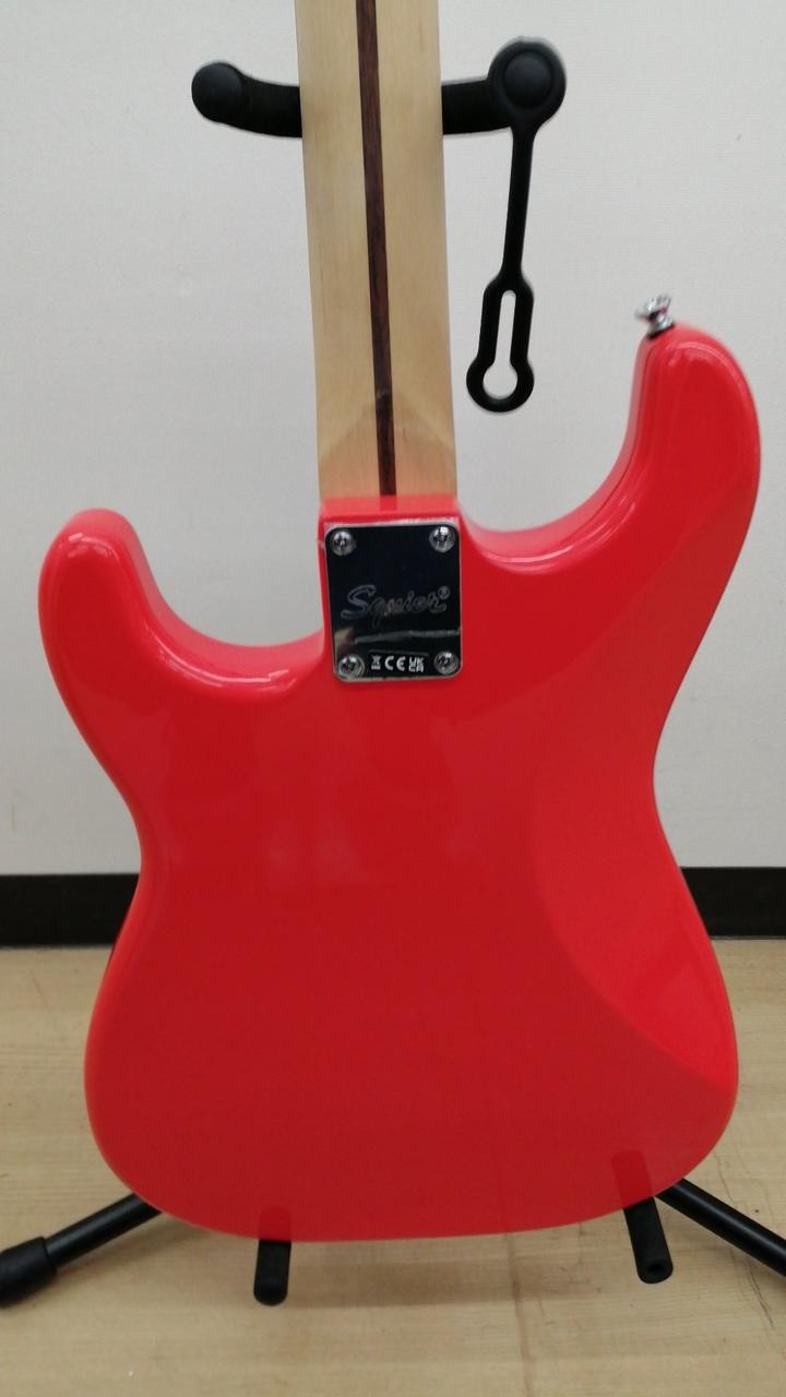 SQUIER SQ BULLET STRAT HT Electric Guitar