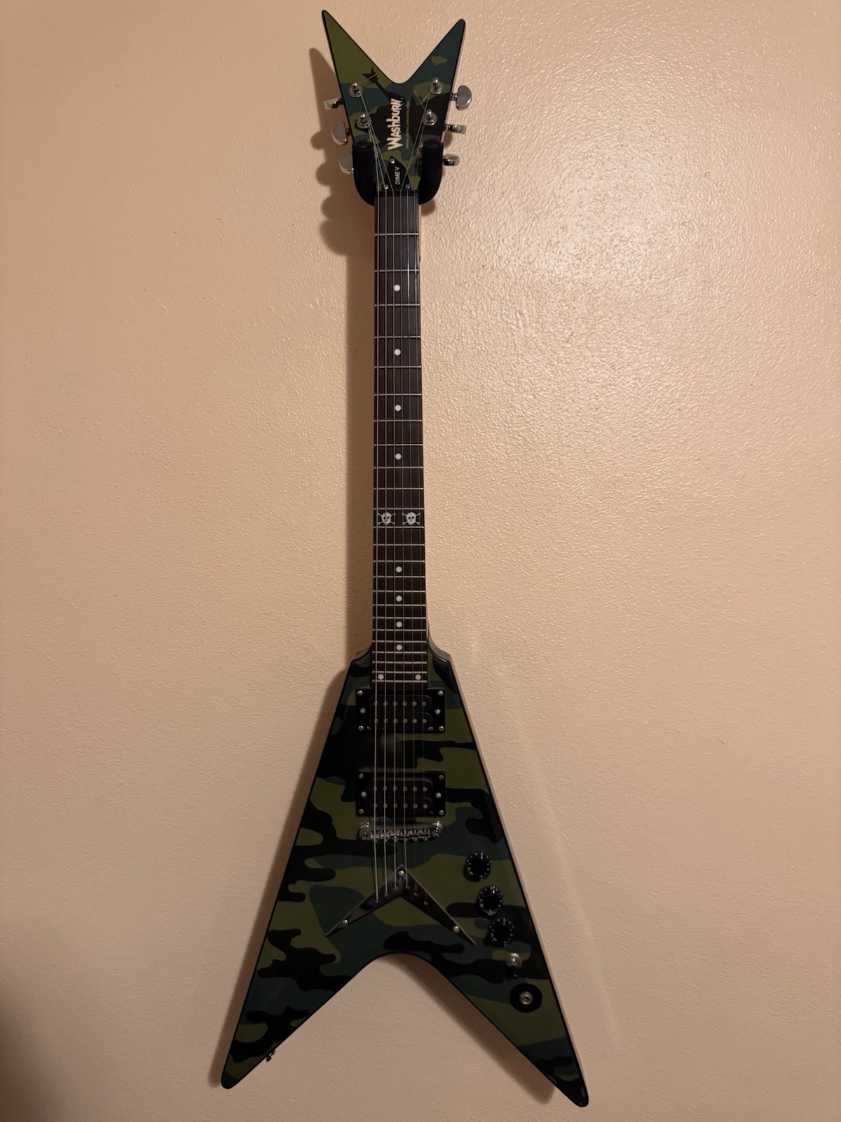 Washburn Camo Dime Flying V With Matching Gig Bag And Strap