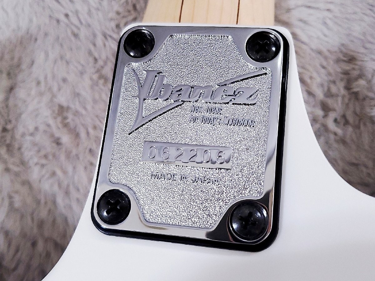 Ibanez RG6HSHMTR-WHF White Flat 247375