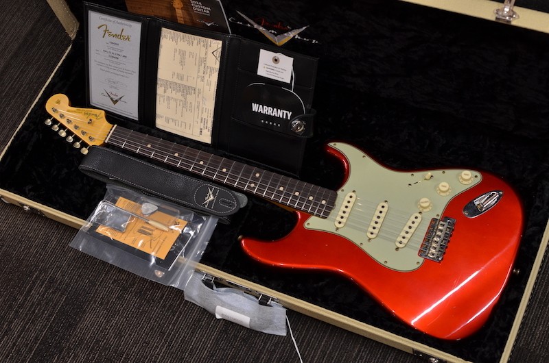 Fender CS 1963 Stratocaster Journeyman Relic Aged Candy Apple Red #CZ584068 2025