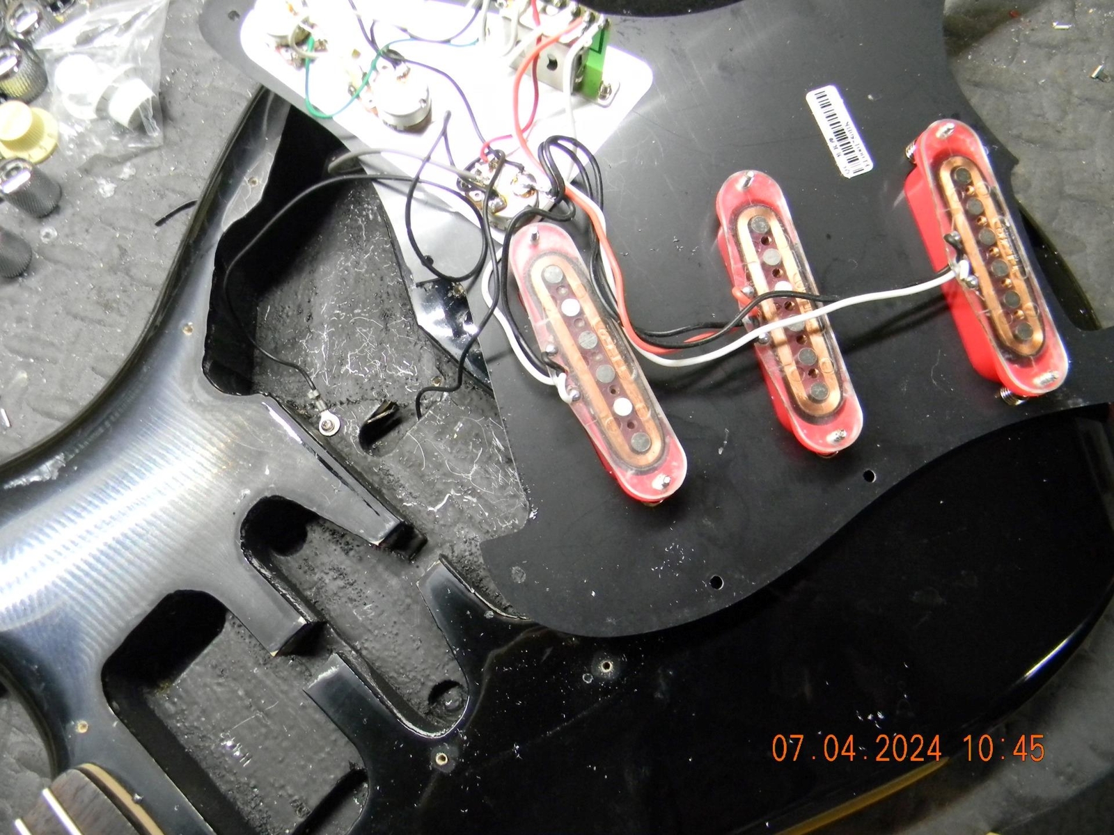 Squier “Custom Shack ” Stratocaster, Alnico 5 Pickups, Custom Wiring,Capacitor