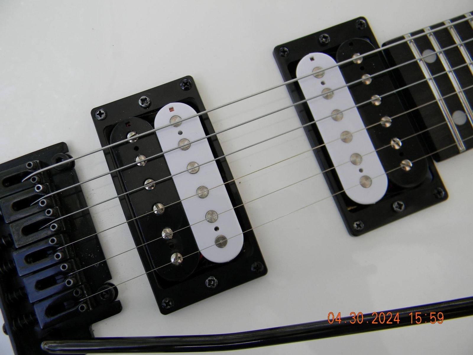 Jackson JS12,Hot Black/White Zebra Humbuckers,Coil Splitting, Black Hardware