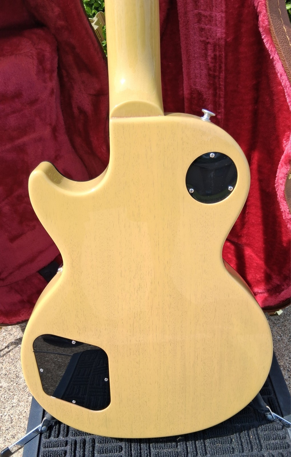 2025 Gibson Les Paul Standard 50s Mahogany Top TV Yellow