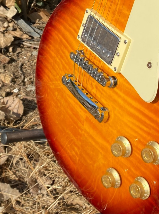 Hot sale Standard Electric Guitar Honey Burst flame maple top Chrome hardware