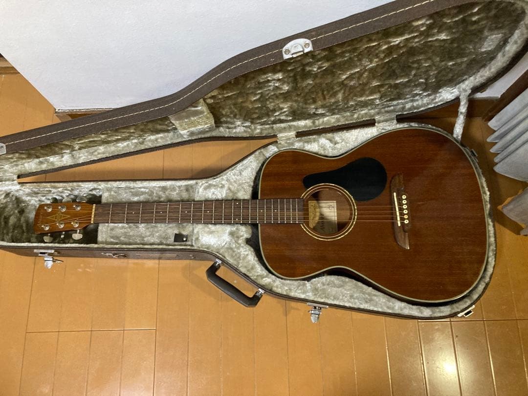 Alvarez electric acoustic guitar modified product hard case USED