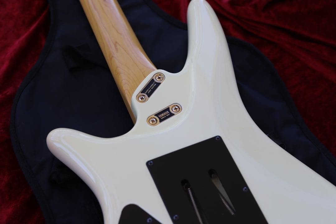 Yamaha MG-KII HSH Electric Guitar White w/ Soft Case Maintained MIJ Used Japan