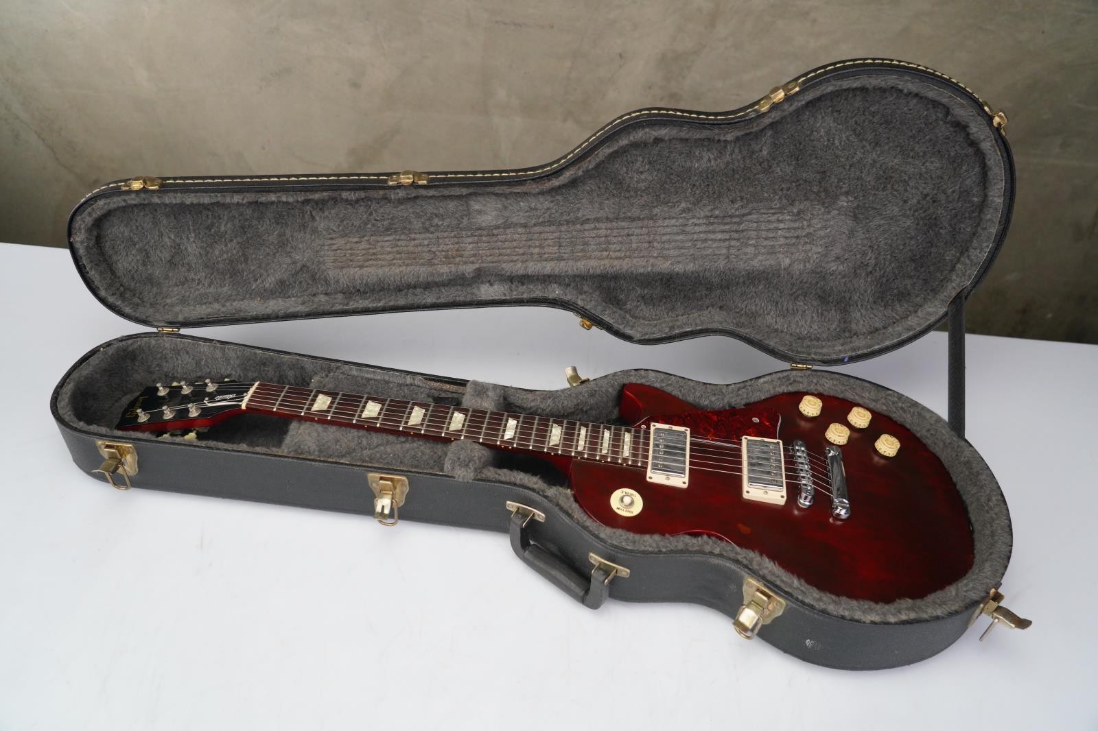 1996 Gibson Les Paul Studio Wine Red w/ Case #59350