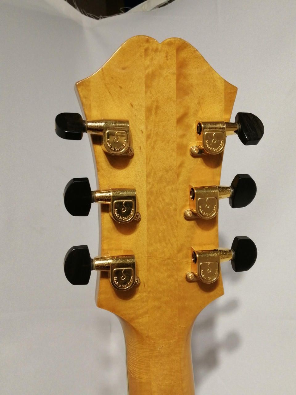 EASTMAN Electric Guitar Ar-810CE Used
