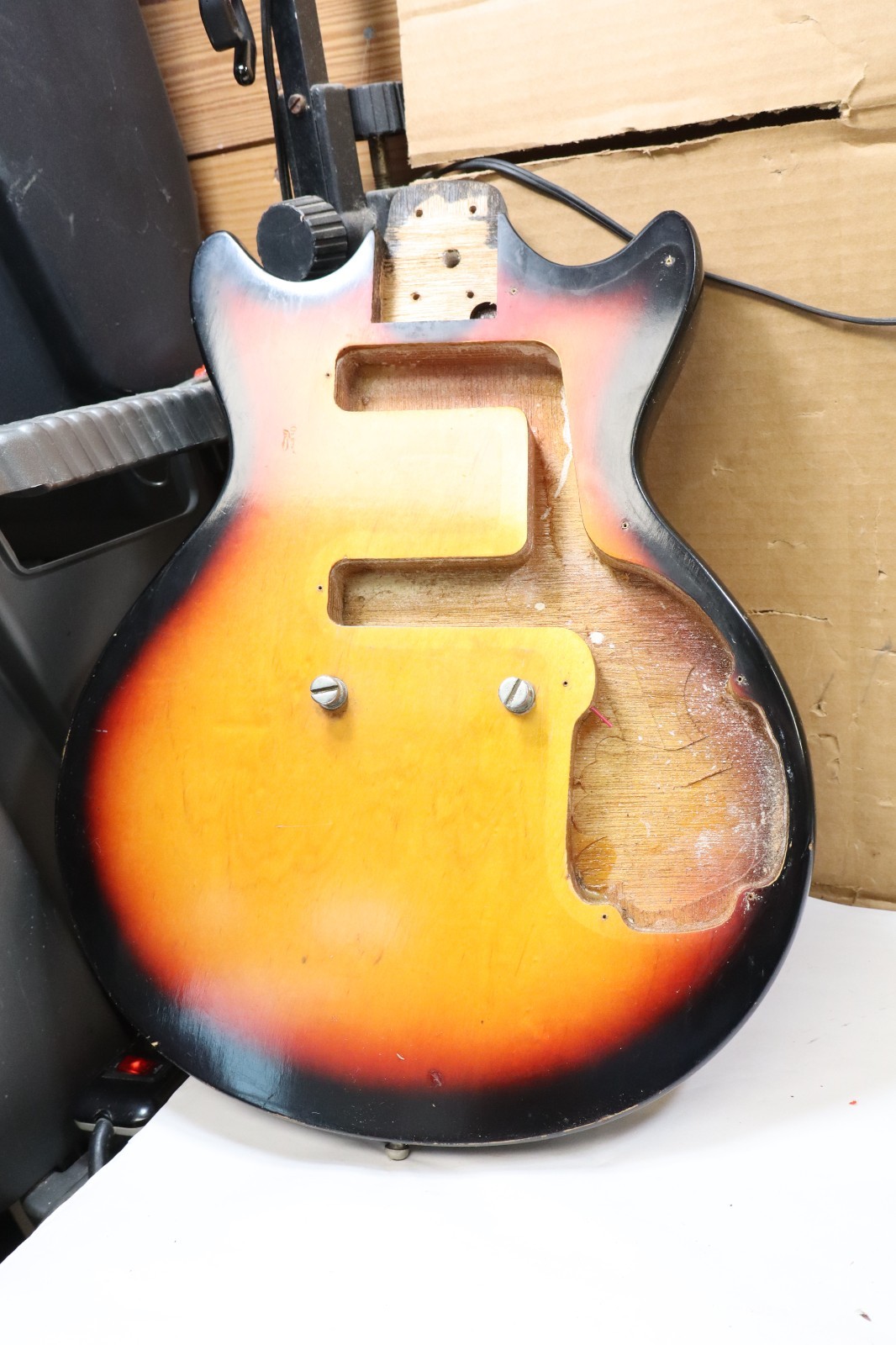hondo ii electric guitar Part Body
