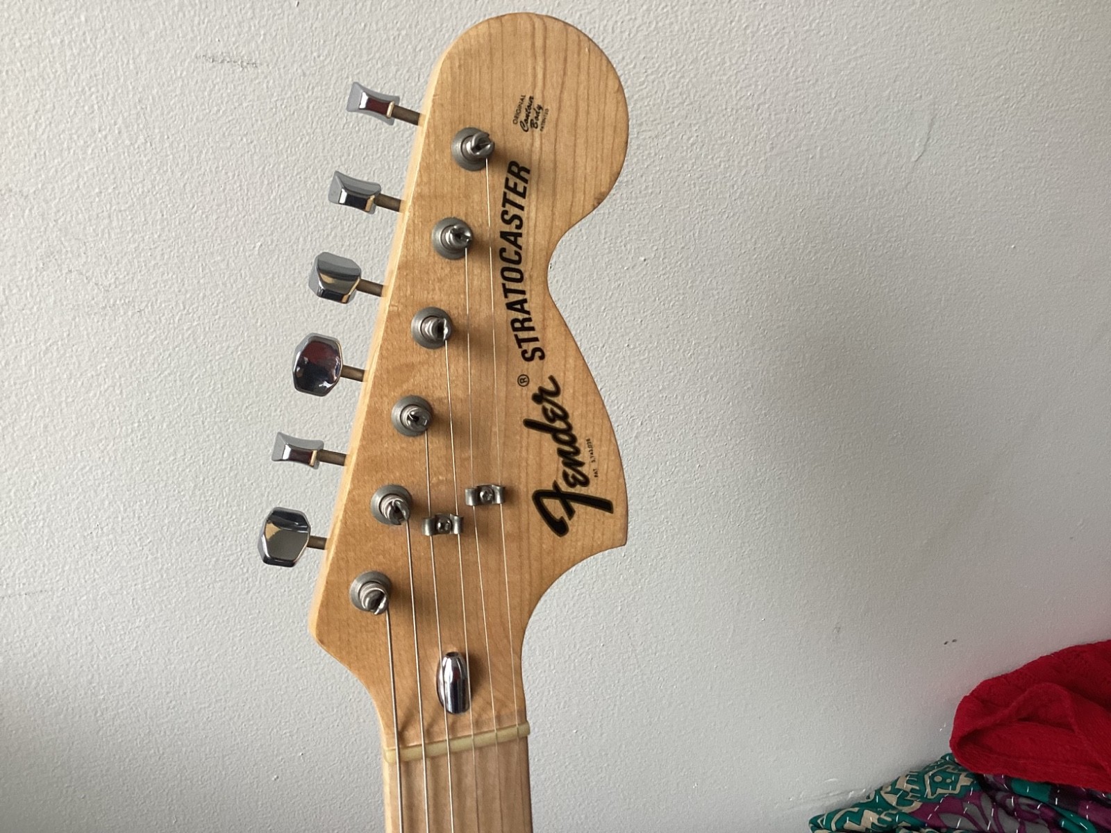 FENDER STRATOCASTER 1974-75 WHITE SUPER CLEAN ALL ORIGINAL EXAMPLE