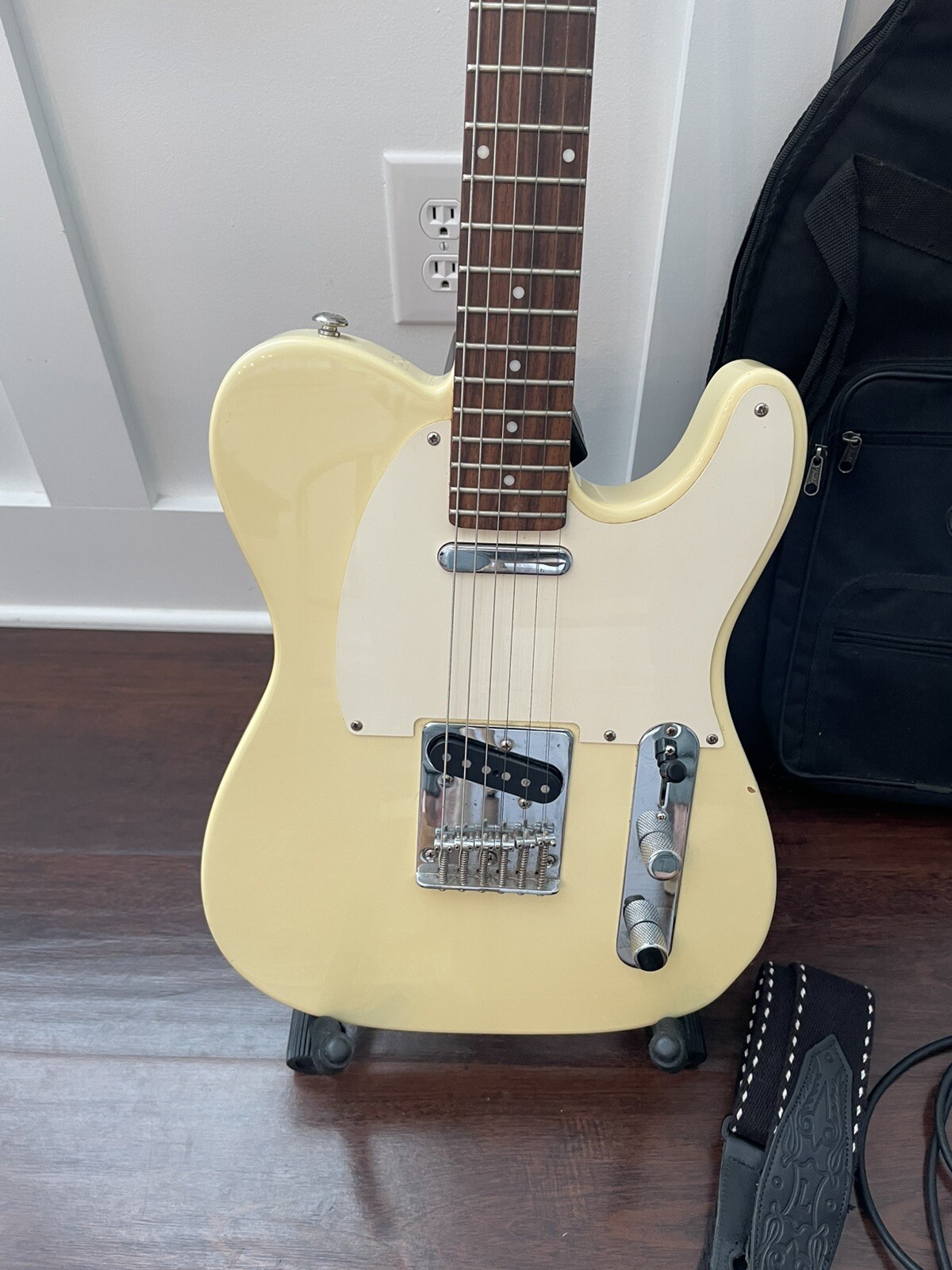 Vintage Agile TC Model Telecaster Guitar With Fender Case NICE FREE SHIPPING