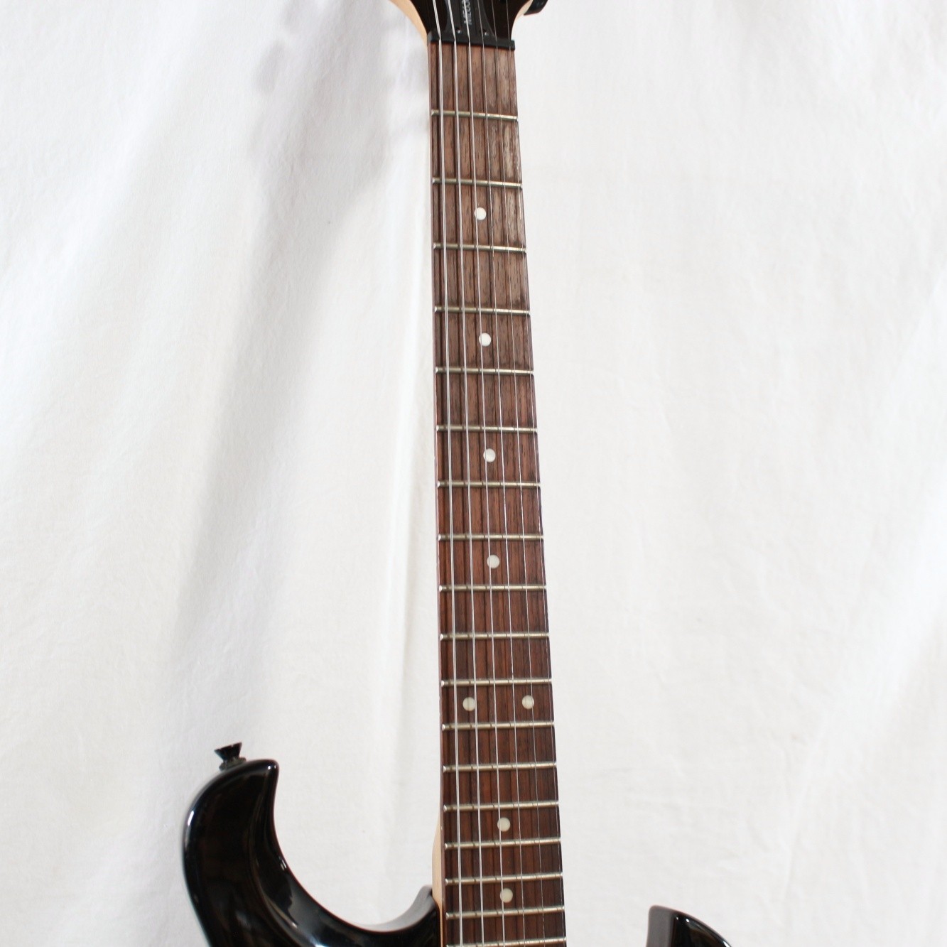 First Act ME636 Double Cutaway Electric Guitar in Black (FOR PARTS-NOT WORKING)