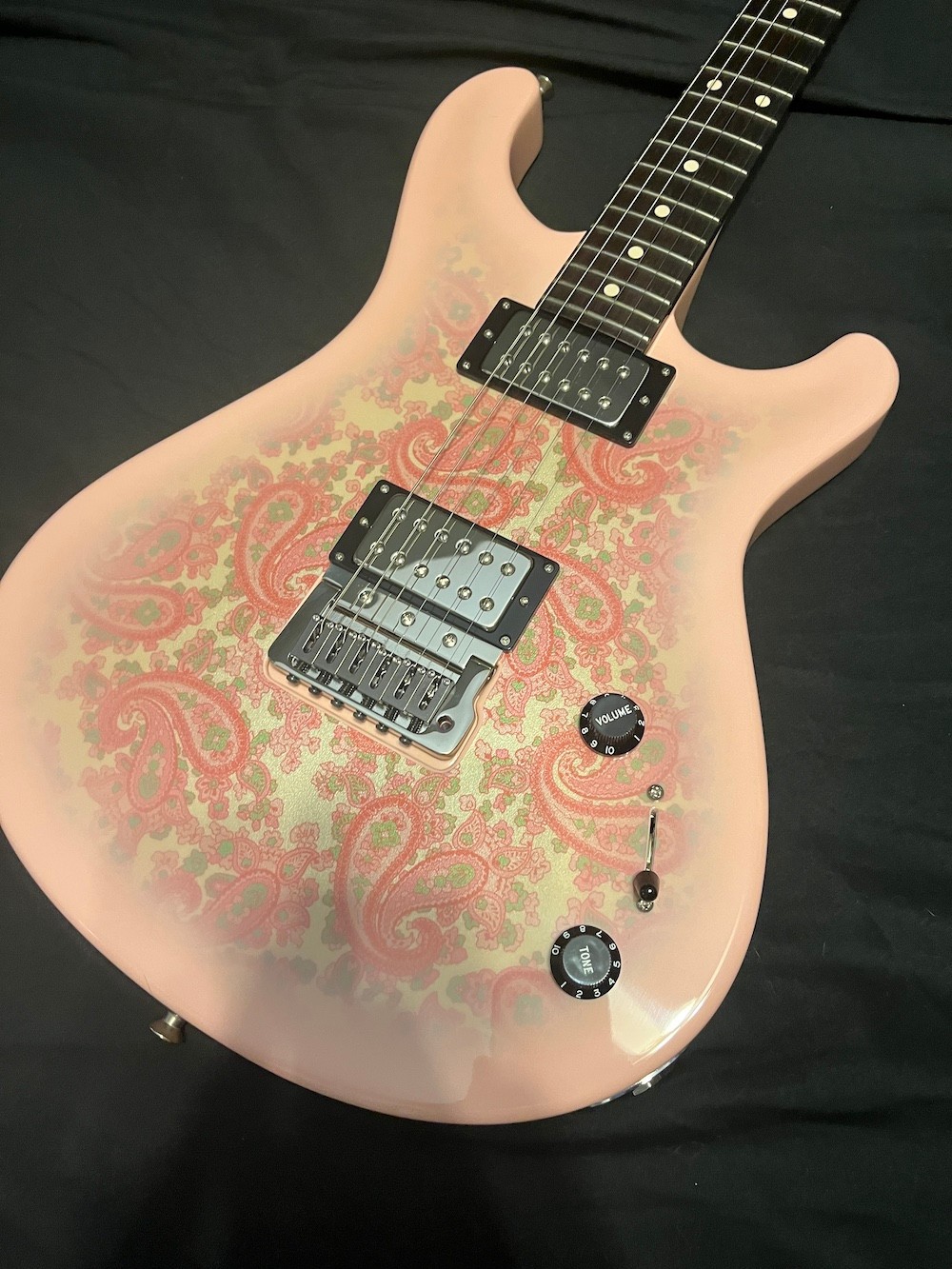 2025 Knaggs Severn T Buck in Pink Paisley-Bare Knuckles W/OHSC-MINT!