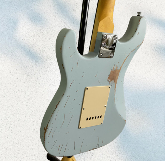 Light Blue Vintage Electric Guitar 6 String Chrome Part 3S Pickups Tremolo