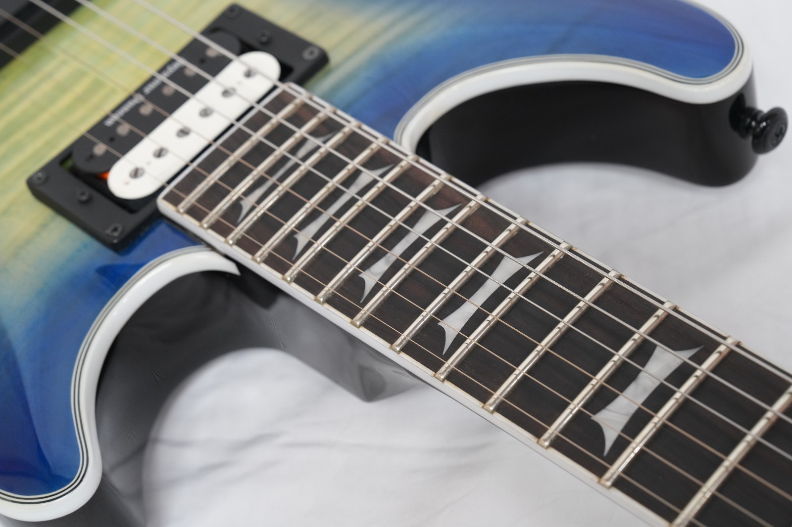 DEAN ICON SELECT Flame Top Ocean Burst, excellent condition, 2019 model