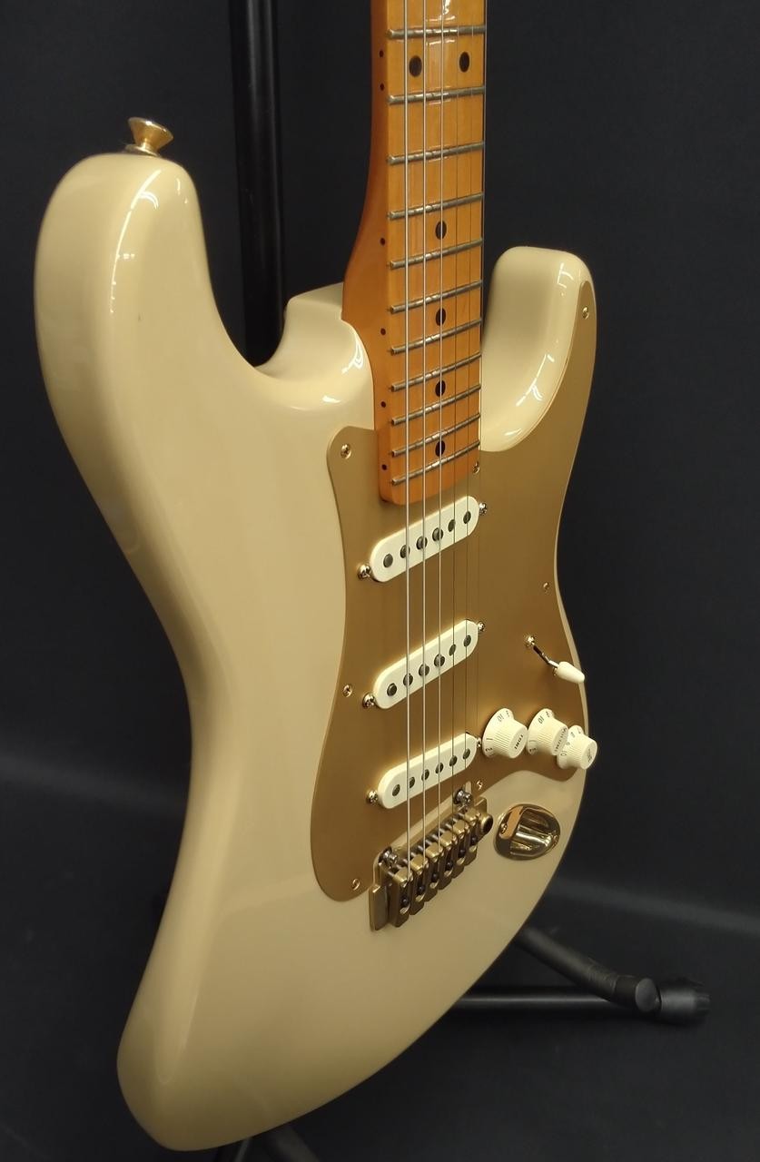 FENDER 60th C.Play 50S ST Electric Guitar