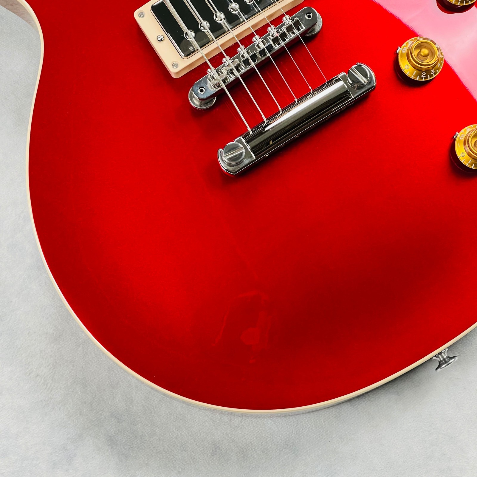 Gibson Les Paul Standard 50s Custom Color 2025 – Sparkling Burgundy