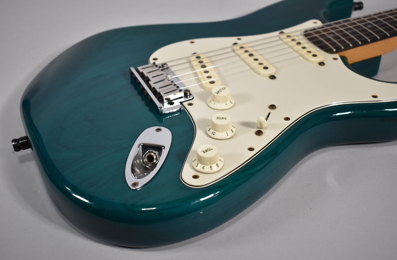 1998 Fender American Deluxe Stratocaster Transparent Teal w/HSC
