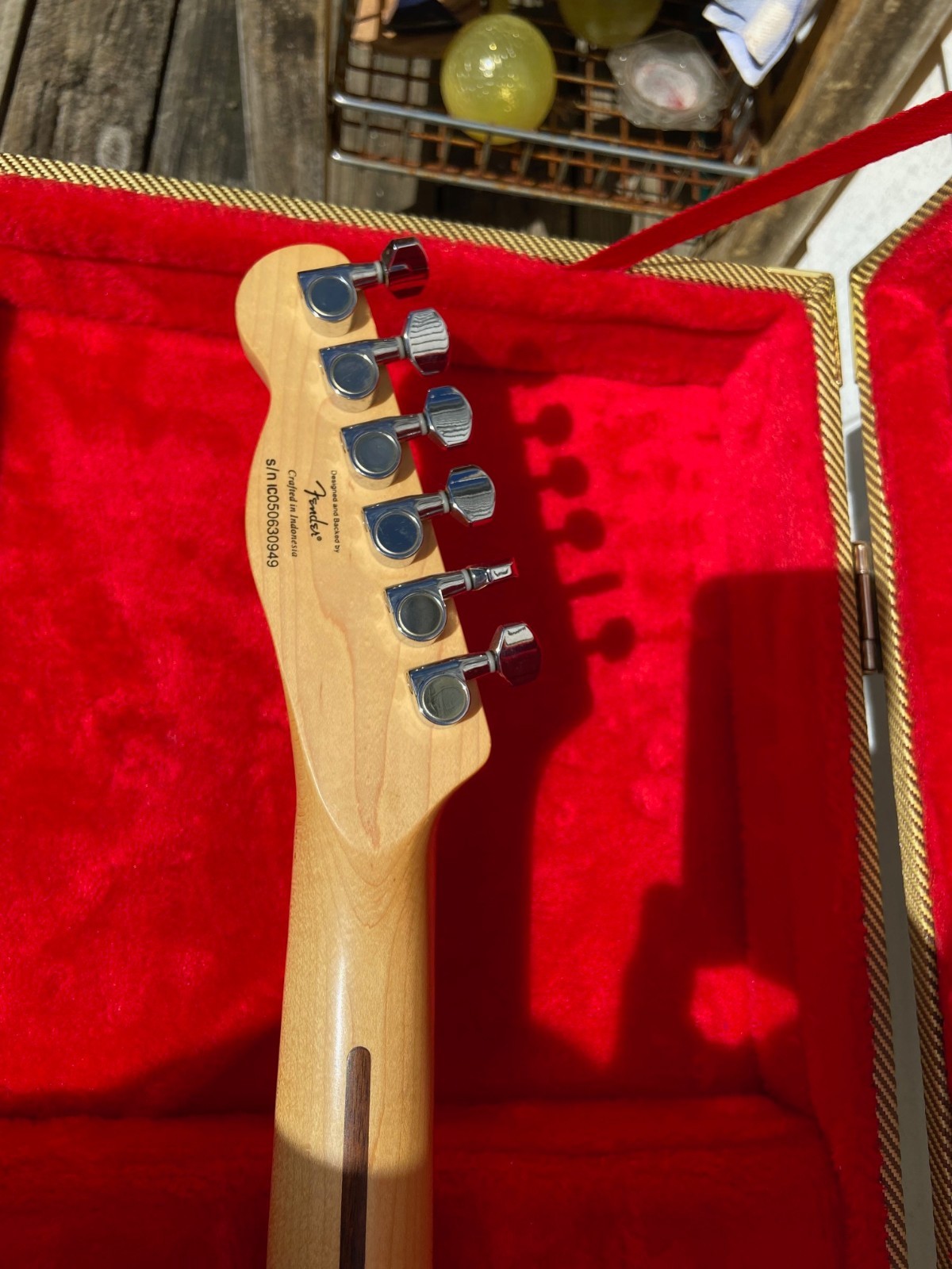 Squier ’51 Butterscotch Electric Guitar W/Case – Maple Cap – NEAR MINT