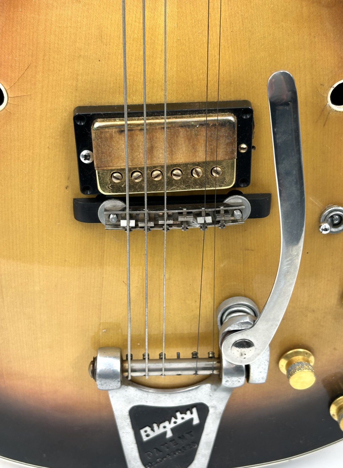 Vintage 1960’s Vox Lynx Hollow Body Electric Guitar – BIGSBY VARATO – AS IS