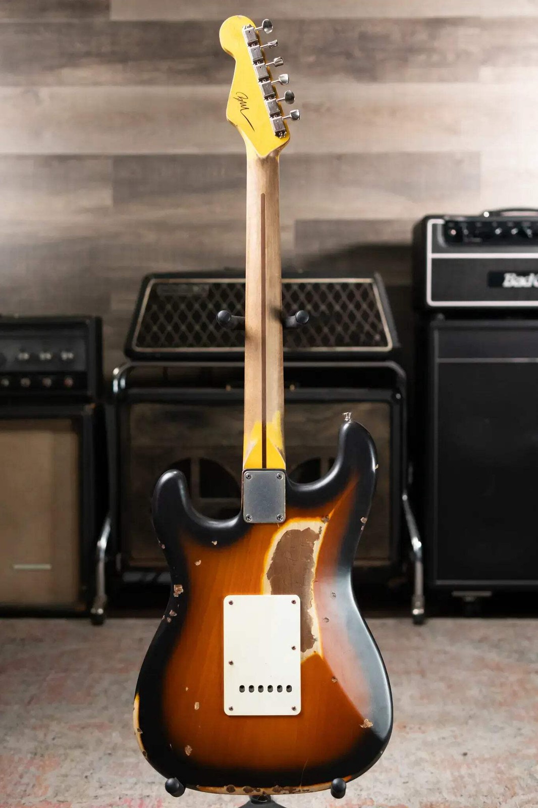 Nash S-57 Electric Guitar – 2-Tone Sunburst with Hardshell Case
