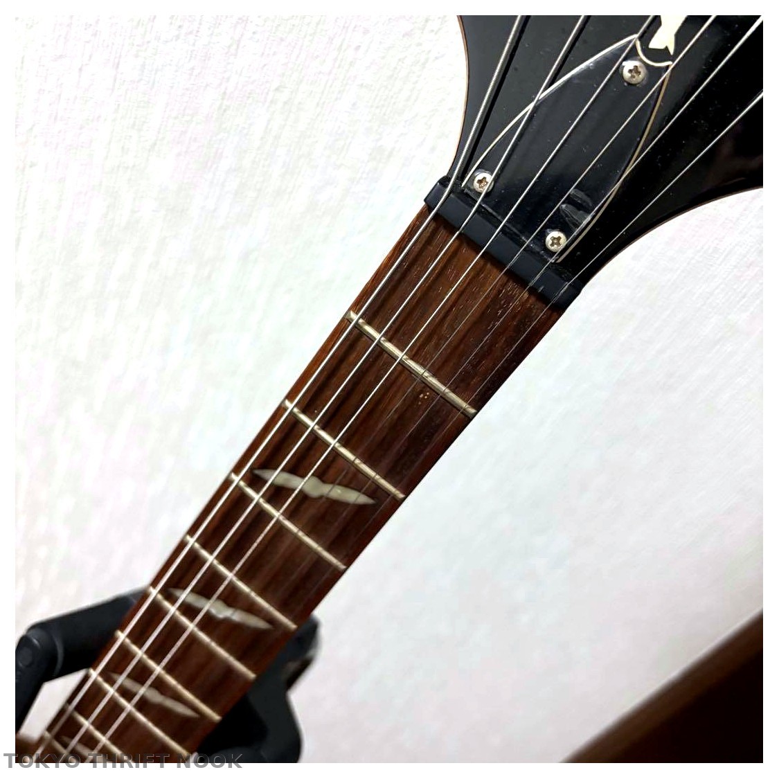 [Good] Lyon by Washburn V-Style Electric Guitar Flame Sunburst w/ Soft Case Set