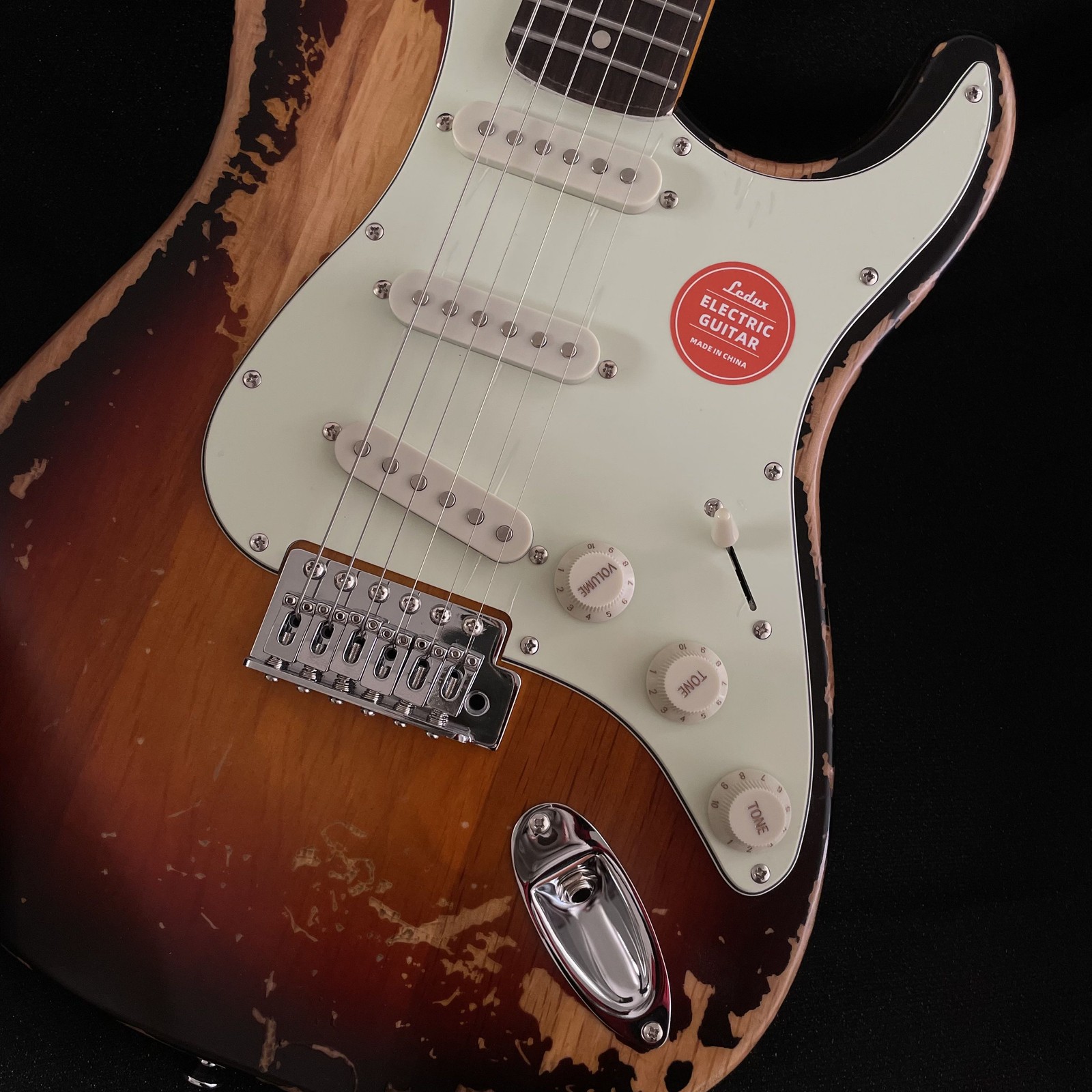 Vintage ST Sunburst Electric Guitar 3S Pickups Rosewood Fretboard Tremolo Bridge