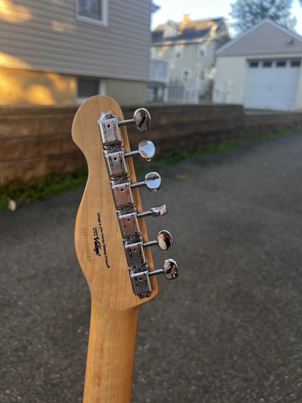 Thinline Telecaster Style Vintage V72 Relssued Custom Tl Tobacco Burst Humbucker