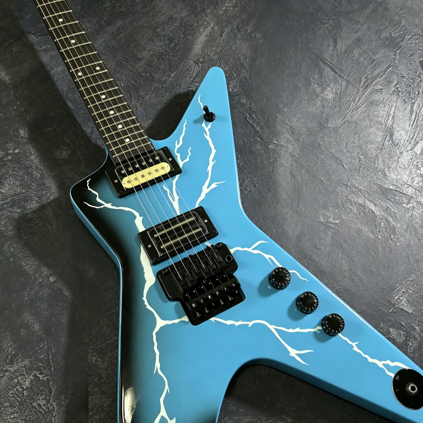 Ship from US The Dean Dimebag Darrell Electric Guitar With Floyd Rose Tremolo