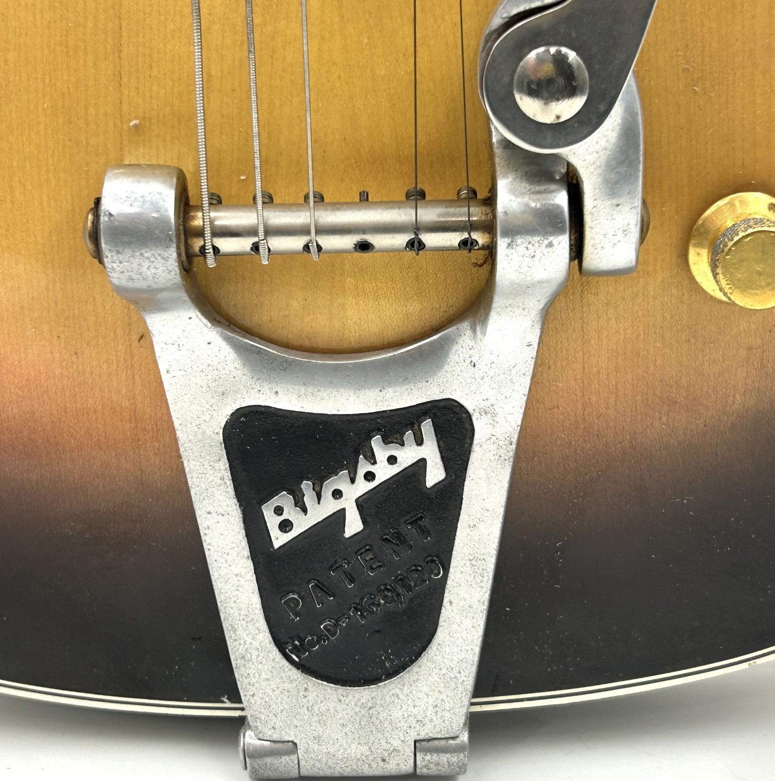 Vintage 1960’s Vox Lynx Hollow Body Electric Guitar – BIGSBY VARATO – AS IS