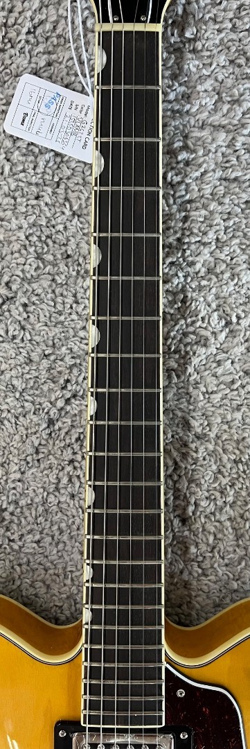 Gretsch G2622T Streamliner w/Bigsby, Broad’Tron™ BT-3S Pickups, Village Amb