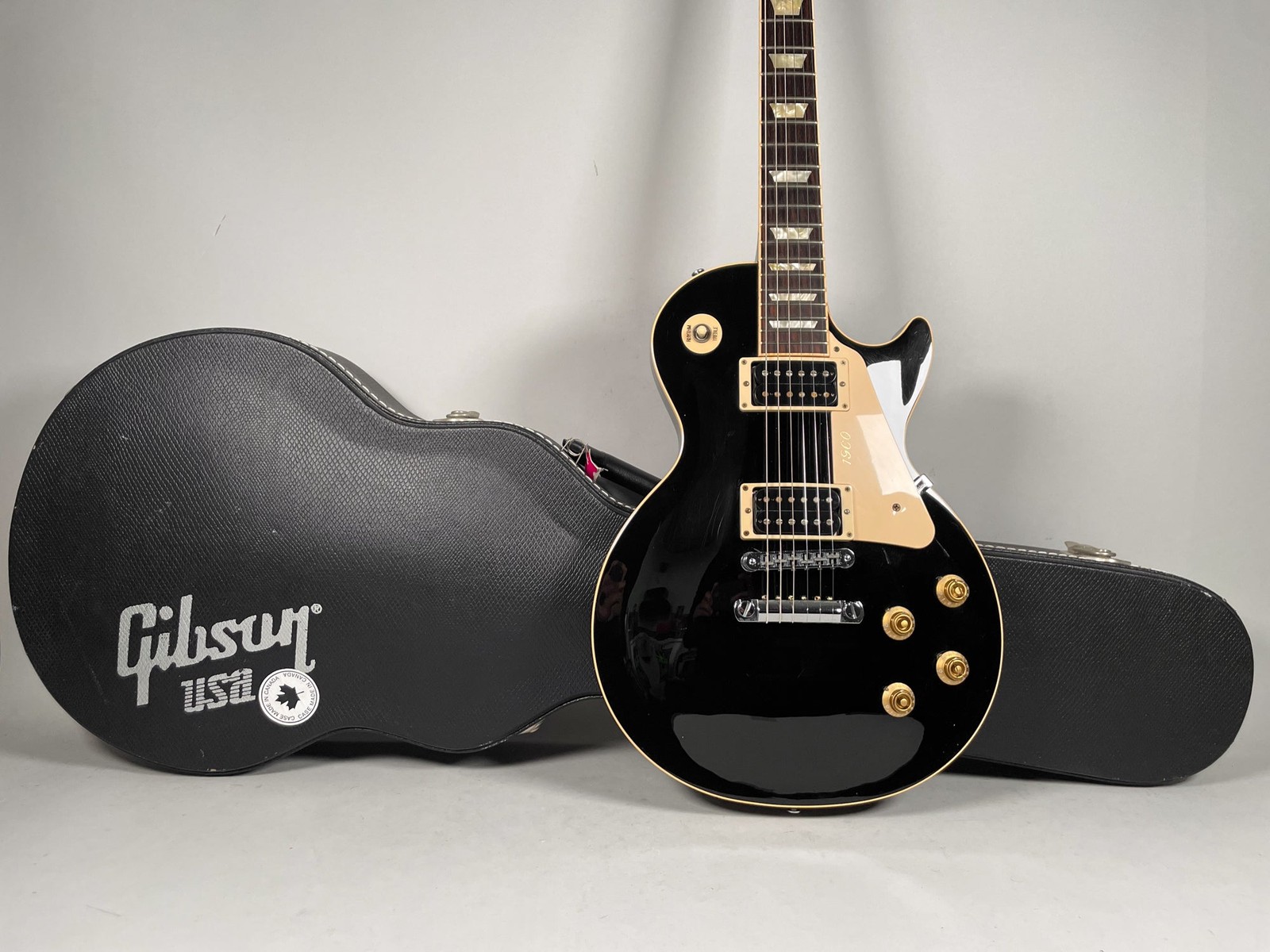 2011 Gibson Les Paul Classic Black Finish w/OHSC