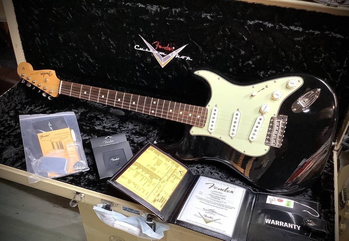 Fender Custom Shop 1960s Stratocaster NOS AA Flame Maple Black USA 2022