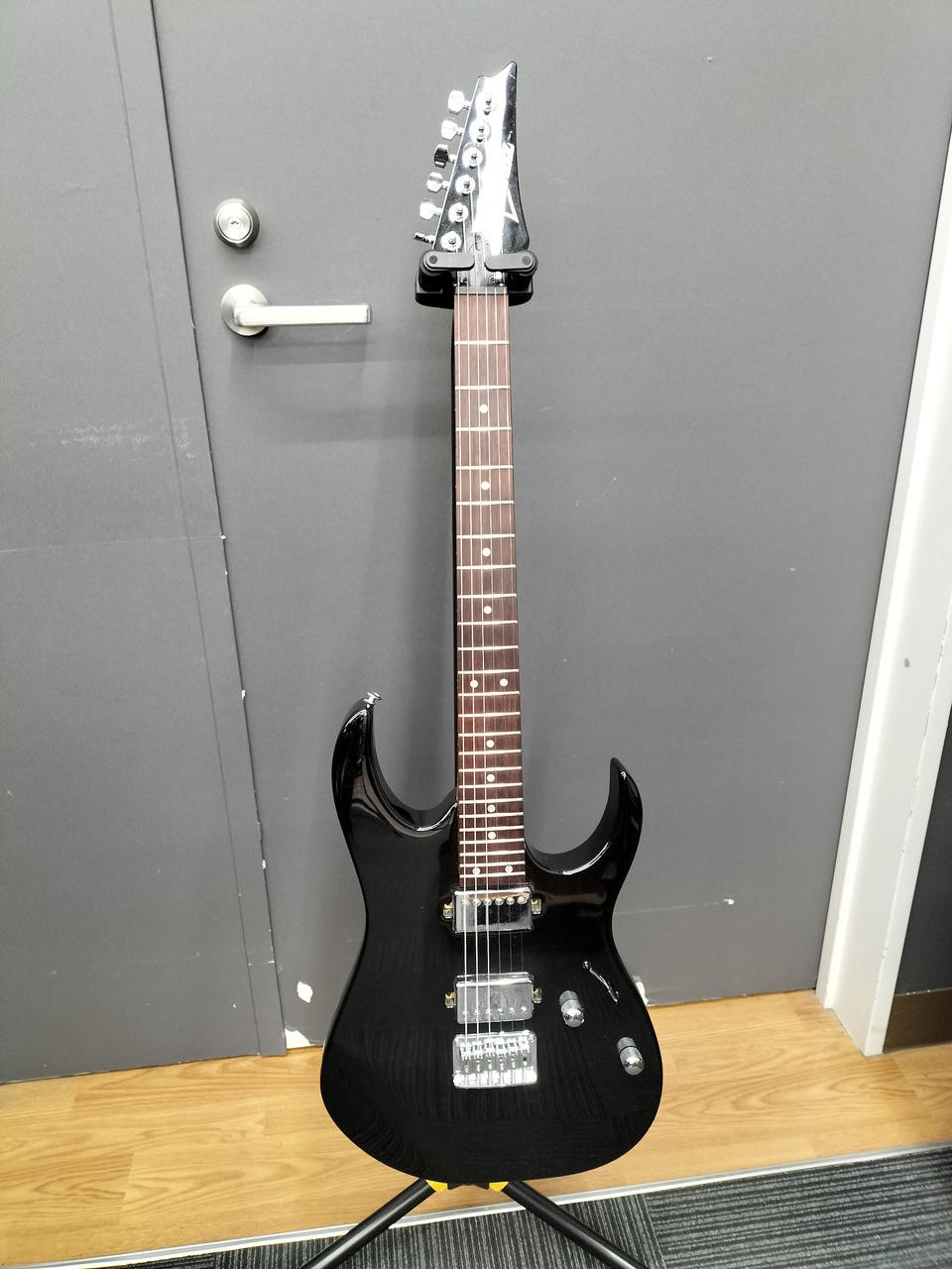 IBANEZ GRG121SP-BKN Electric Guitar-01